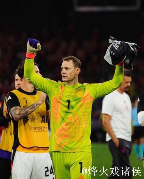 克尔费尔德:首位单场两次点球破门诺伊尔的球员 克尔费尔德:首位单场两次点球破门诺伊尔的球员