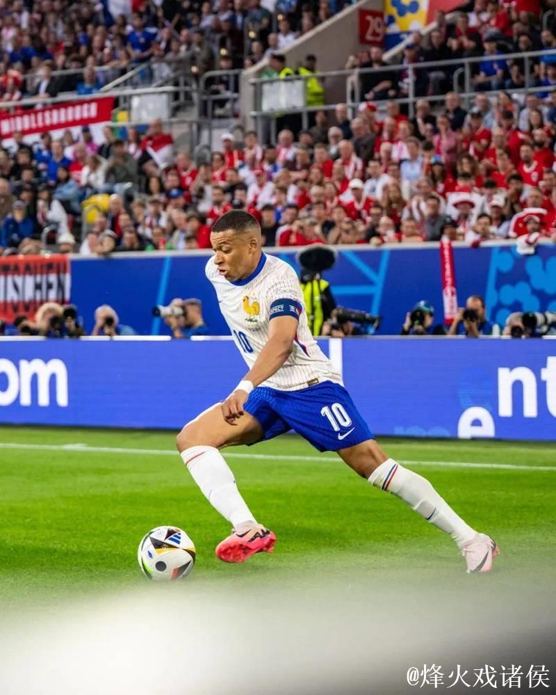 姆巴佩独造4球助力4-3大胜,巅峰表现封神之战 姆巴佩独造4球助力4-3大胜,巅峰表现封神之战